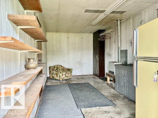5320 50 ave — photo 28