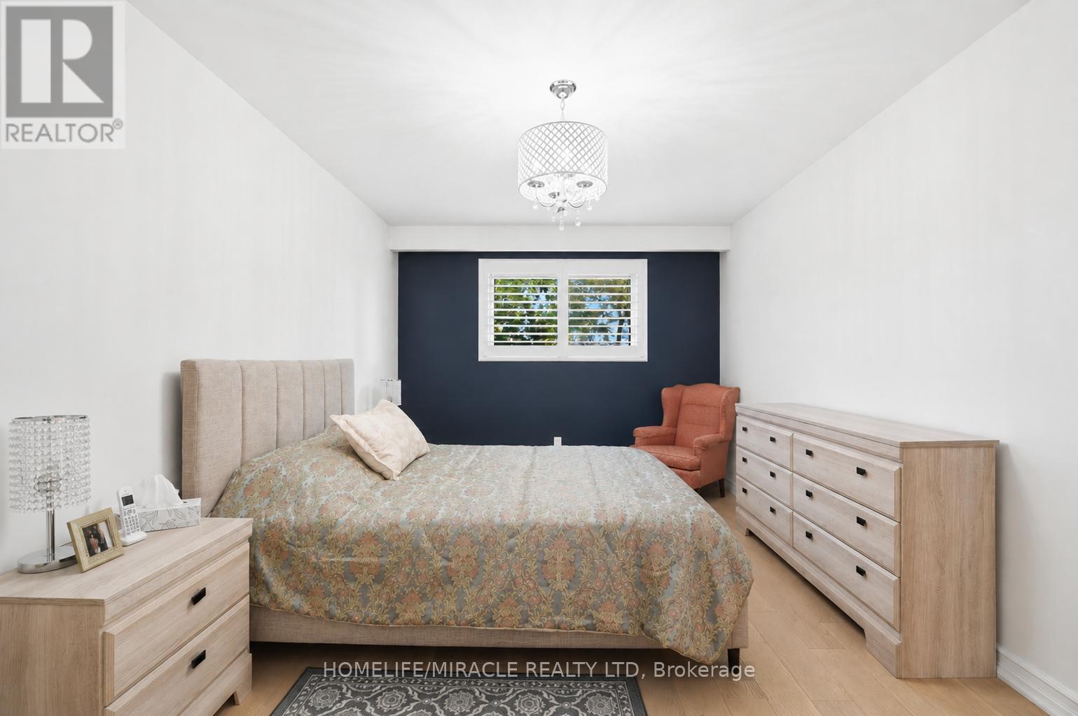1585 CORAM CRESCENT - 24
