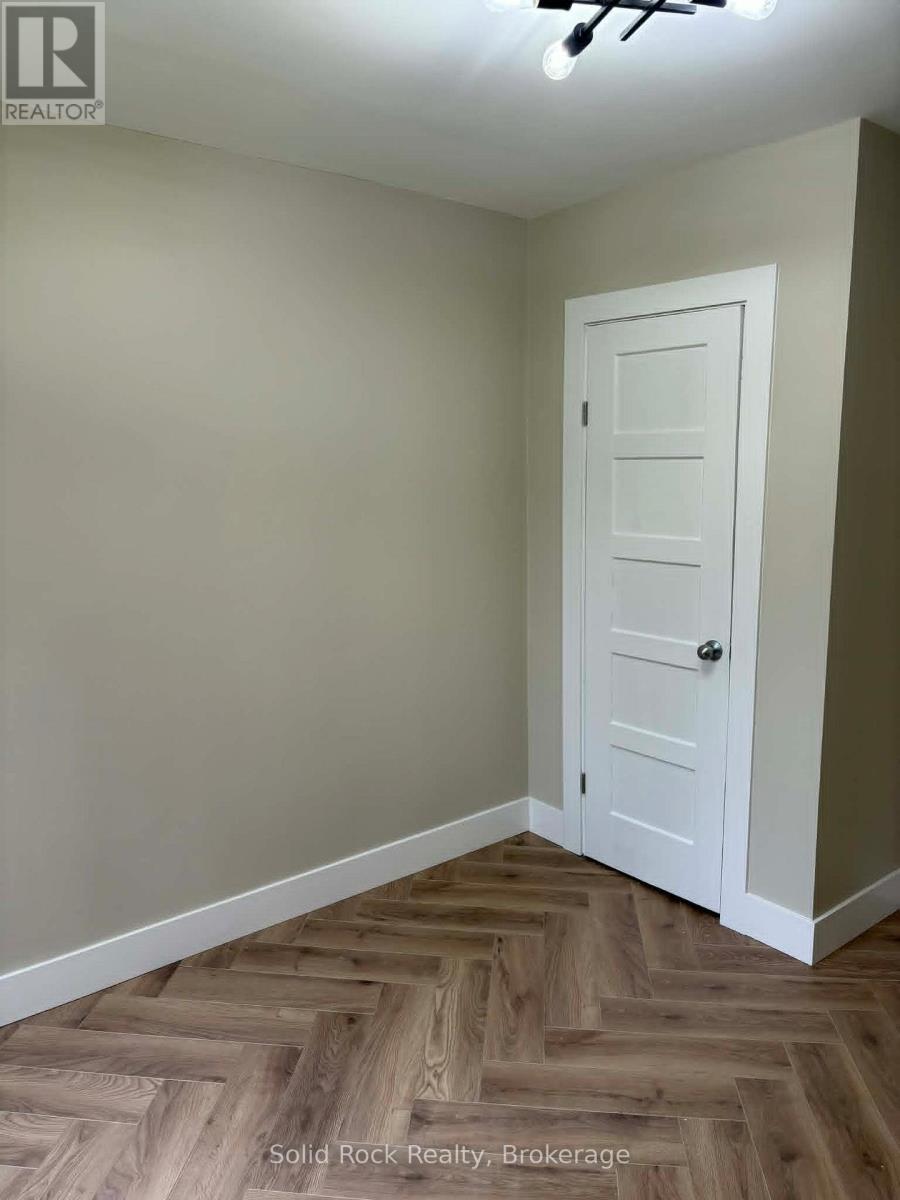 14 LINN STREET - 34