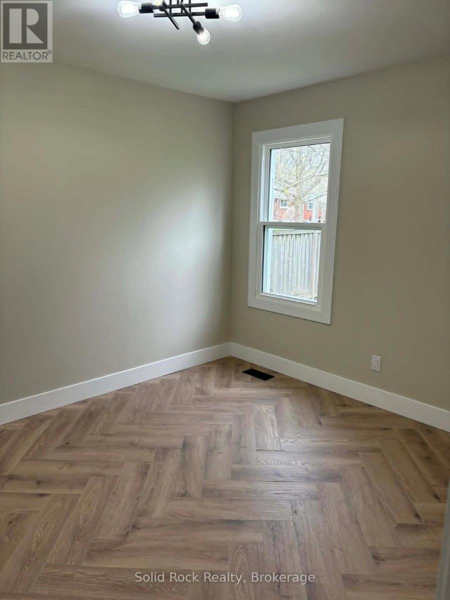 14 LINN STREET - 38
