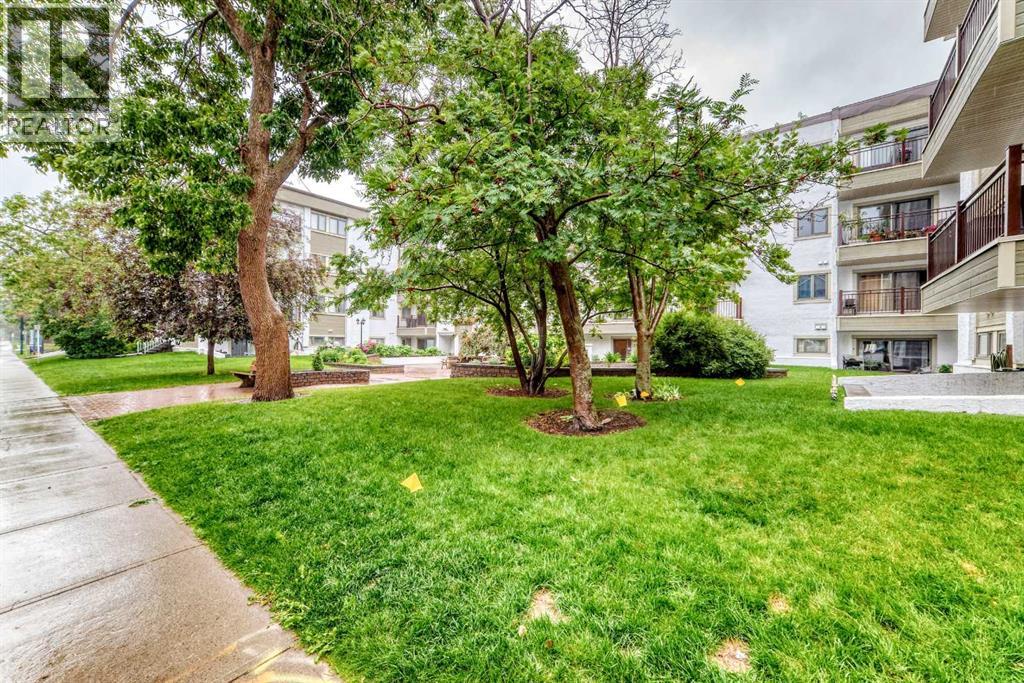 #108 723 57 Avenue SW - 3