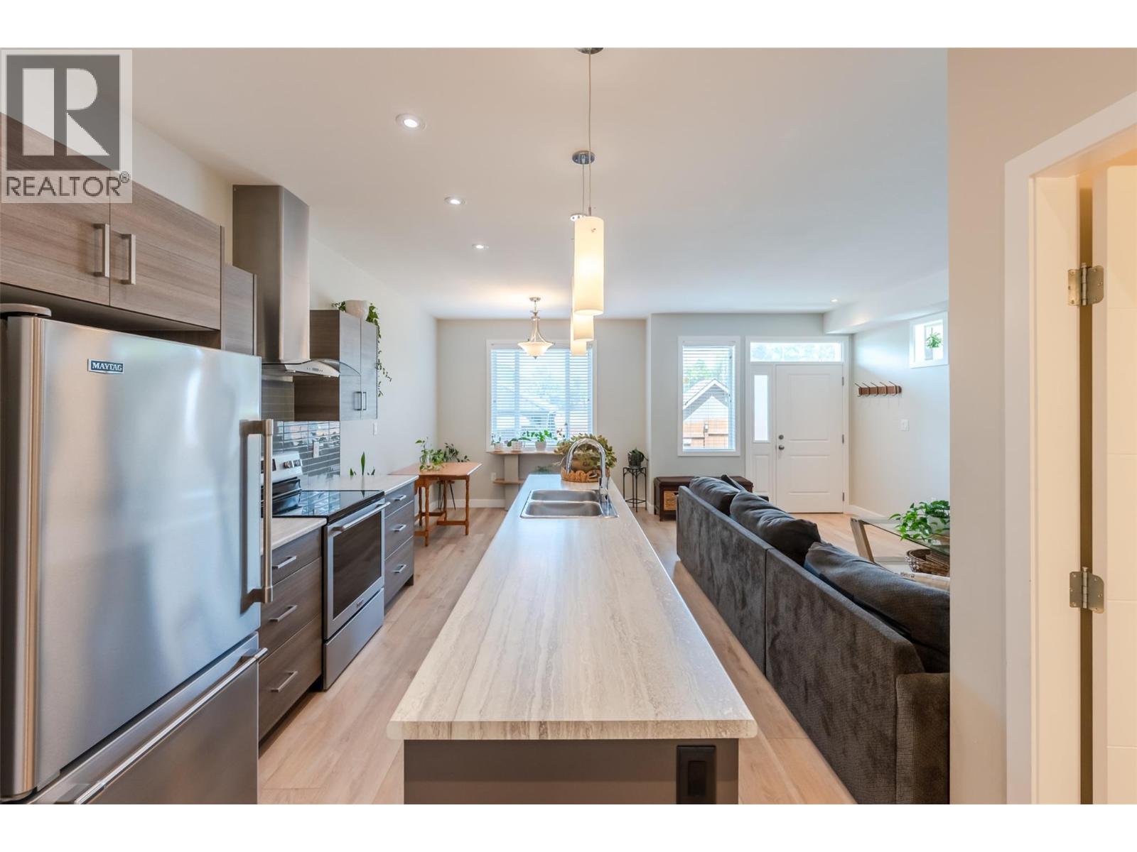 457 Nelson Avenue Unit# 102, Penticton
