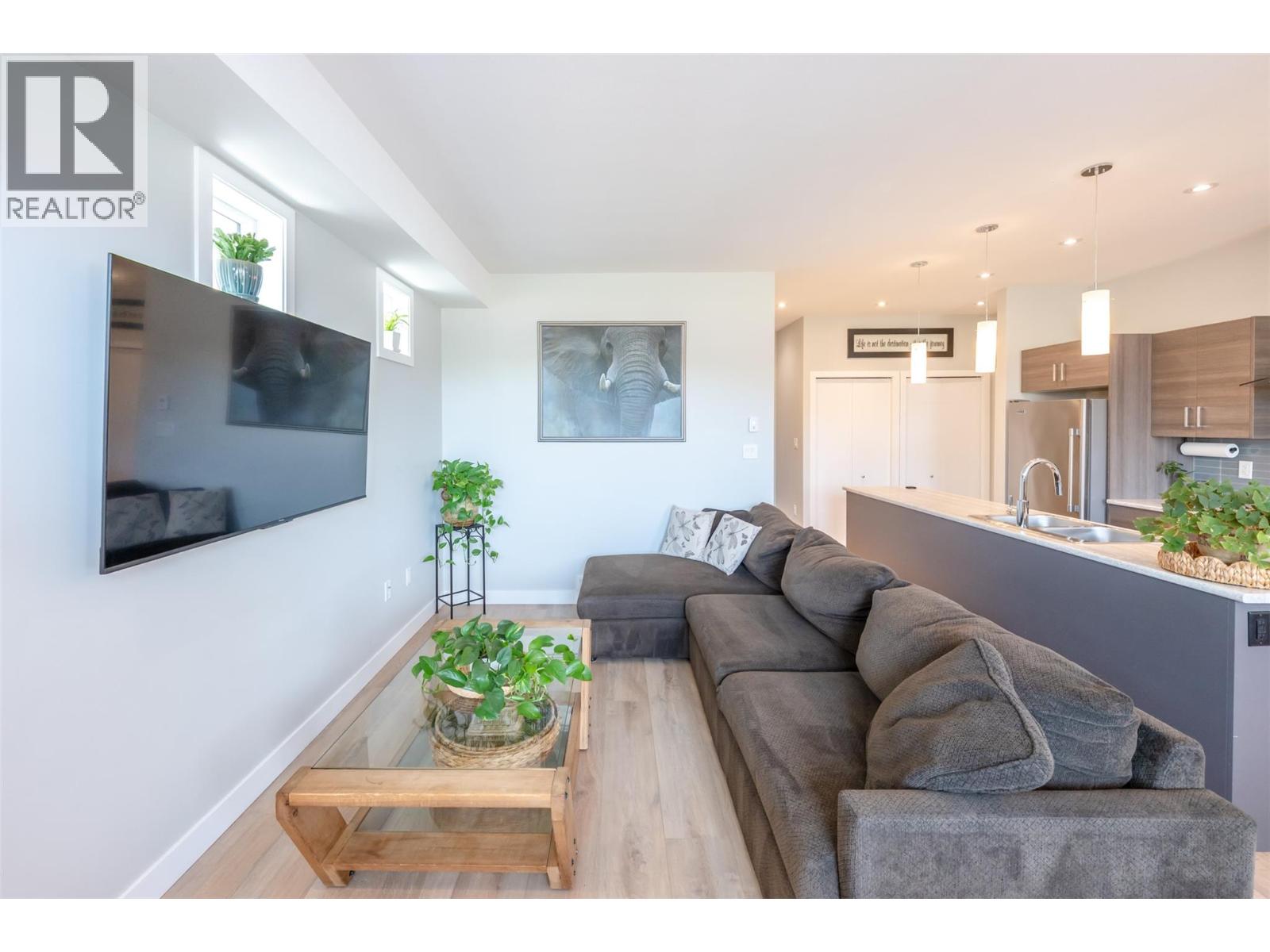457 Nelson Avenue Unit# 102, Penticton