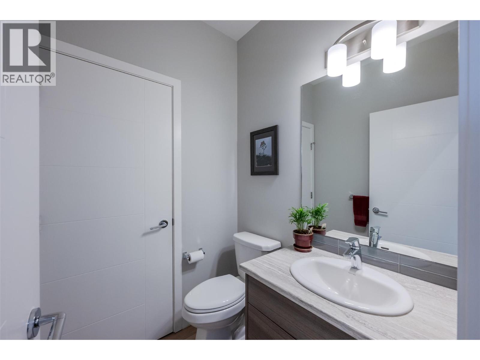 457 Nelson Avenue Unit# 102, Penticton