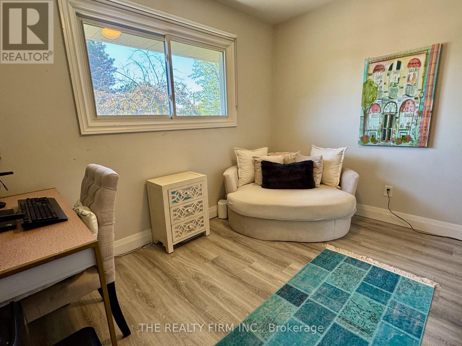 571 EVERGLADE CRESCENT - 14