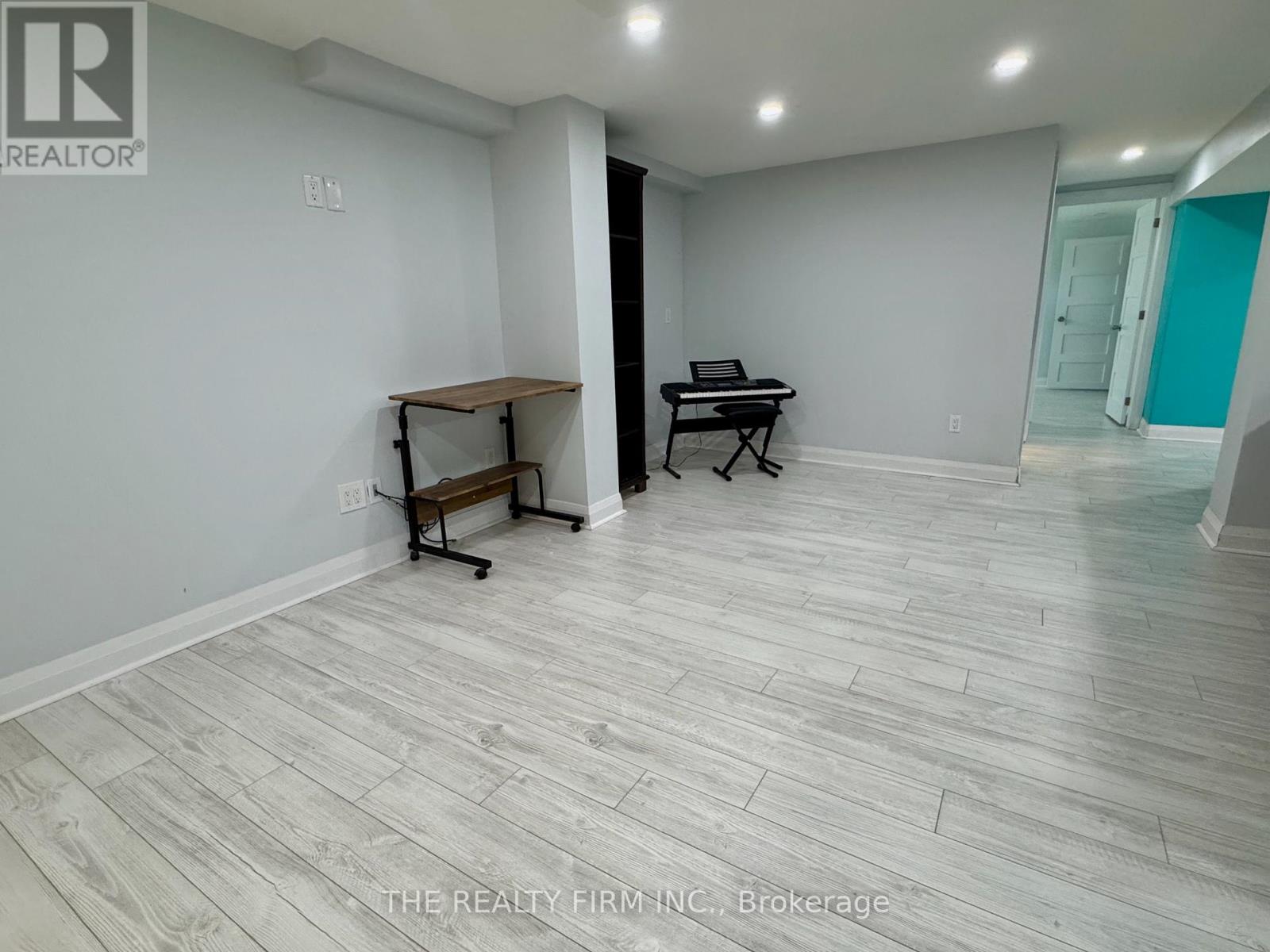 571 EVERGLADE CRESCENT - 20