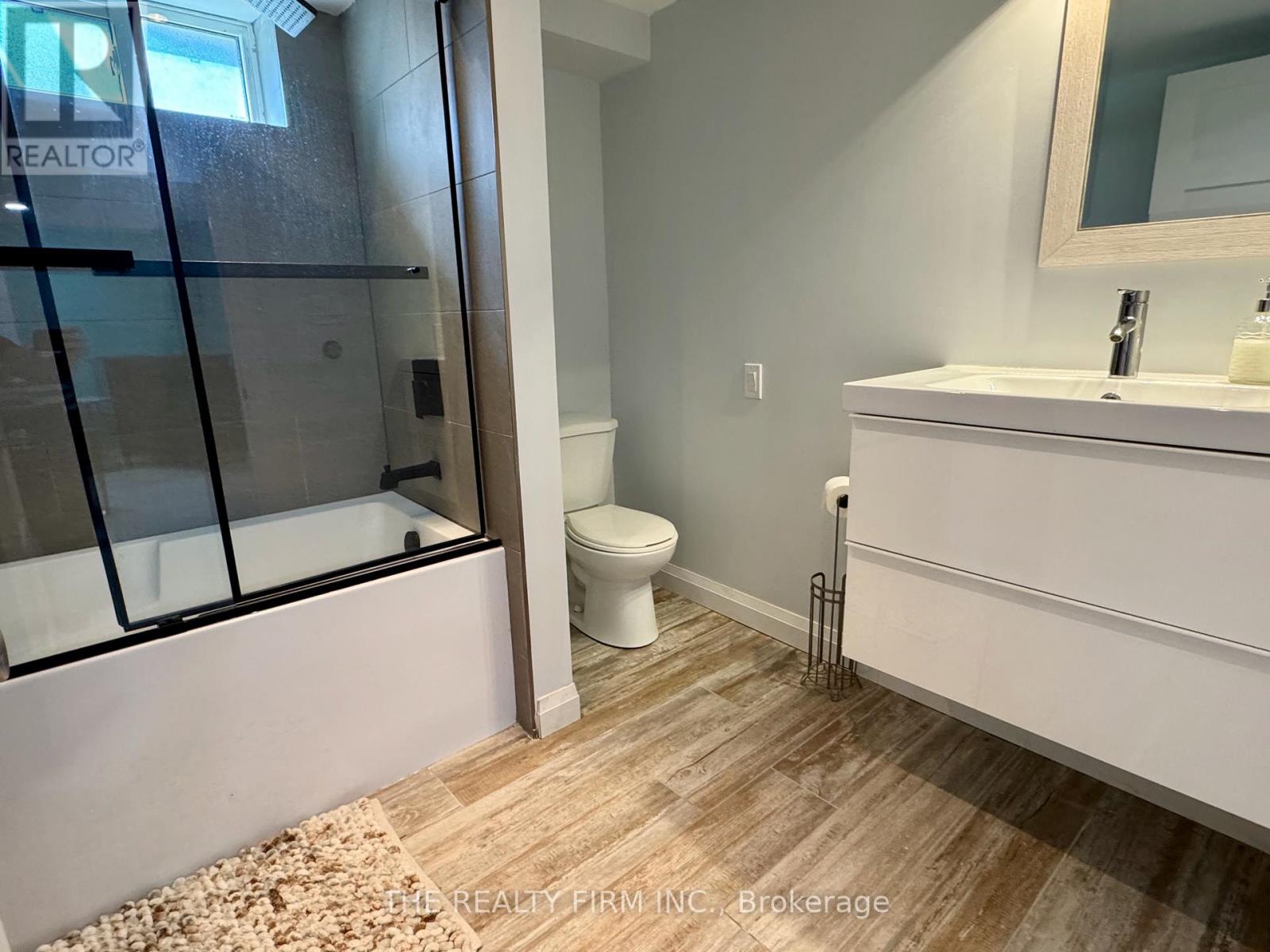 571 EVERGLADE CRESCENT - 23