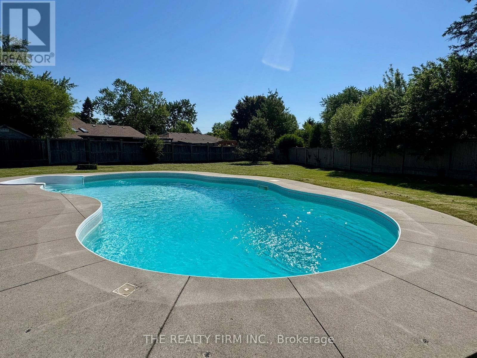571 EVERGLADE CRESCENT - 36