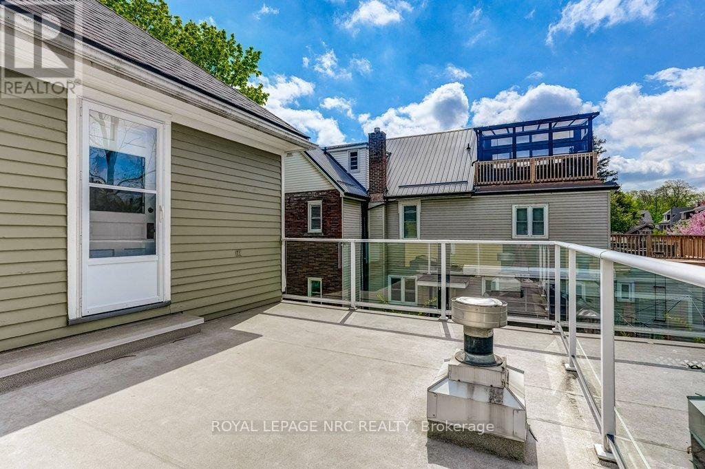 103 QUEEN STREET - 38