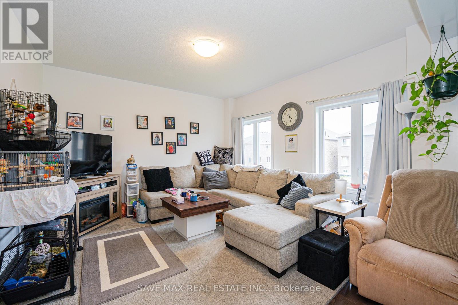 335 RIDLEY CRESCENT - 17