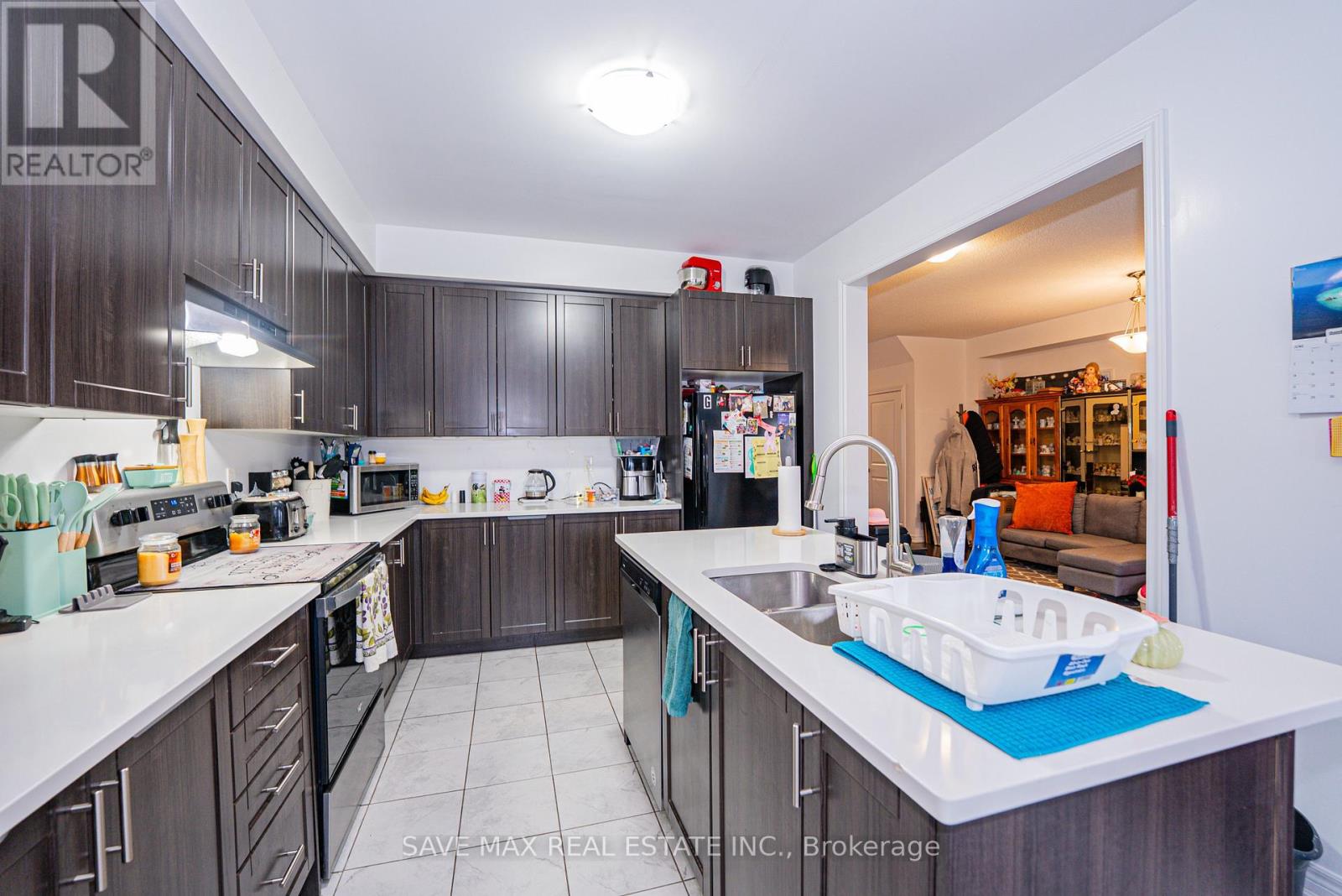 335 RIDLEY CRESCENT - 22