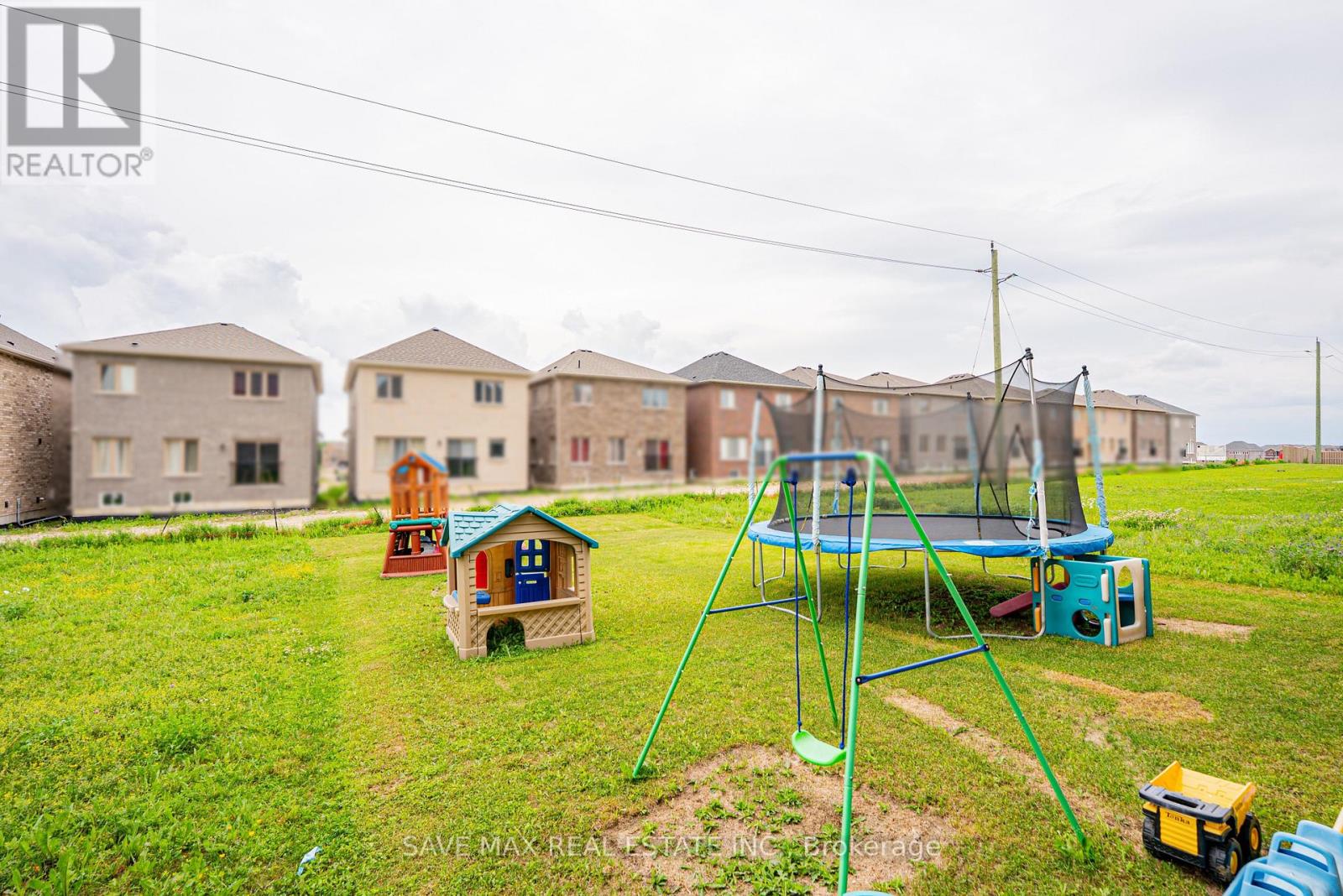 335 RIDLEY CRESCENT - 48