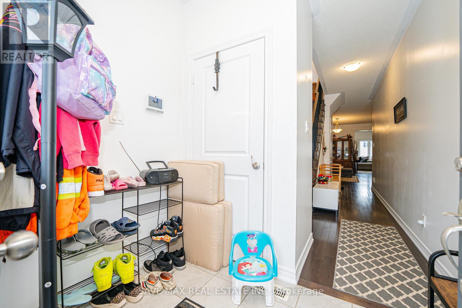 335 RIDLEY CRESCENT - 9