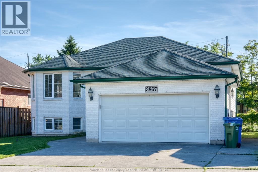 3867 CLARA AVENUE - 3