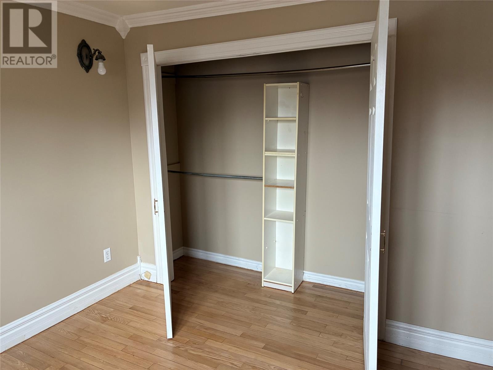 52 Bareneed Road - 23