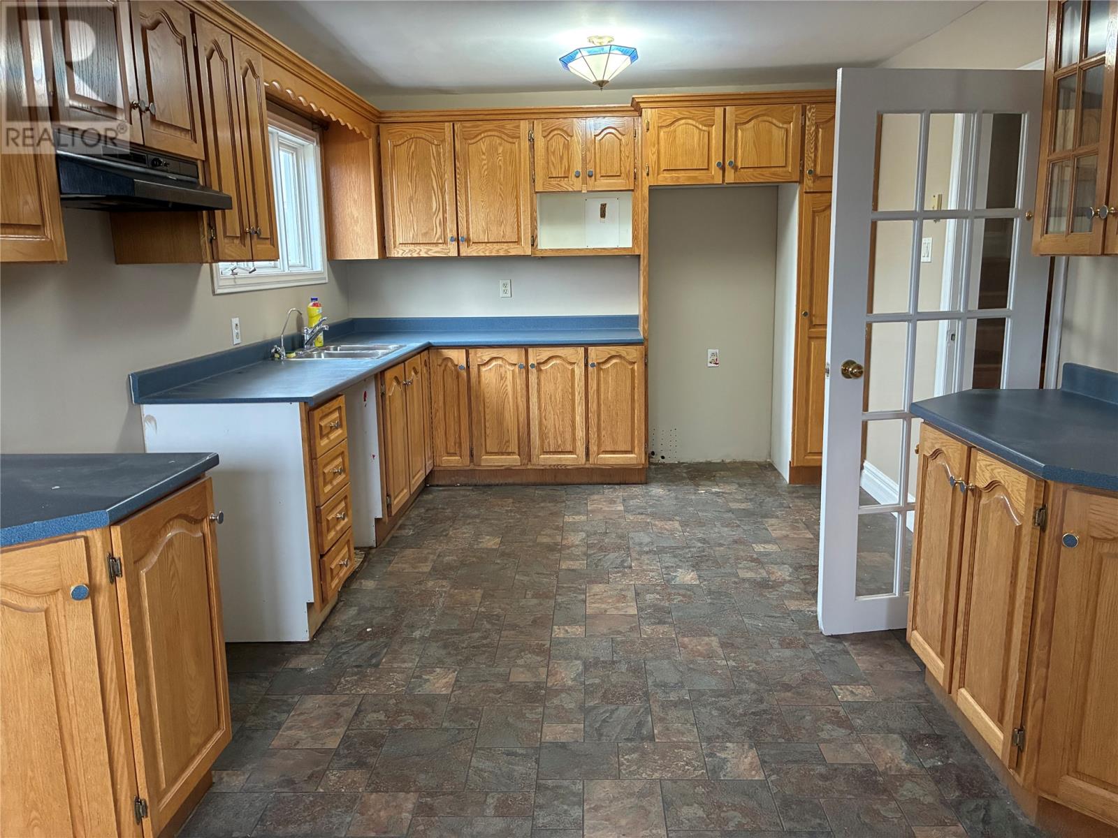 52 Bareneed Road - 12