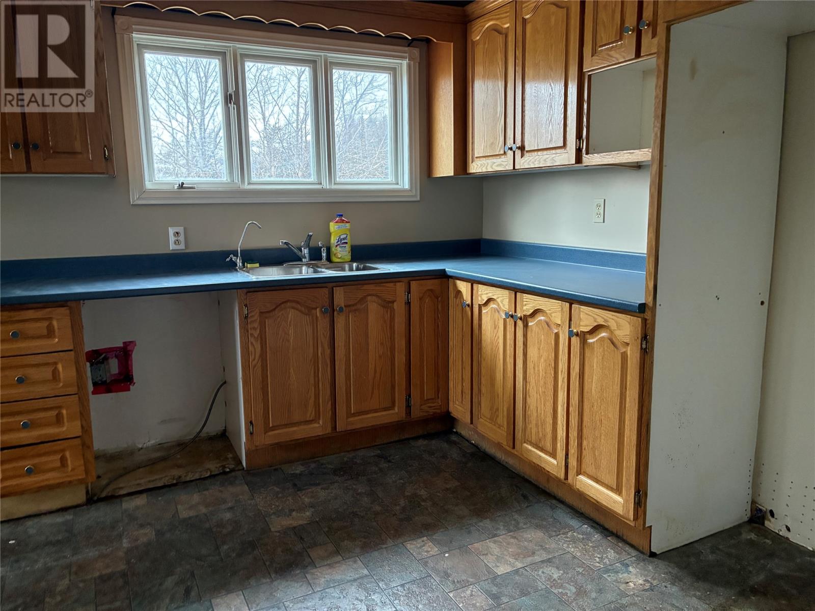 52 Bareneed Road - 11