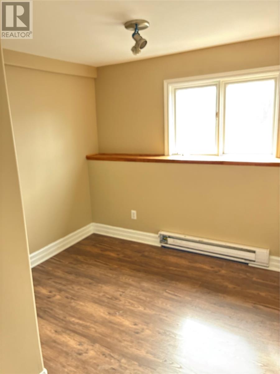 52 Bareneed Road - 36