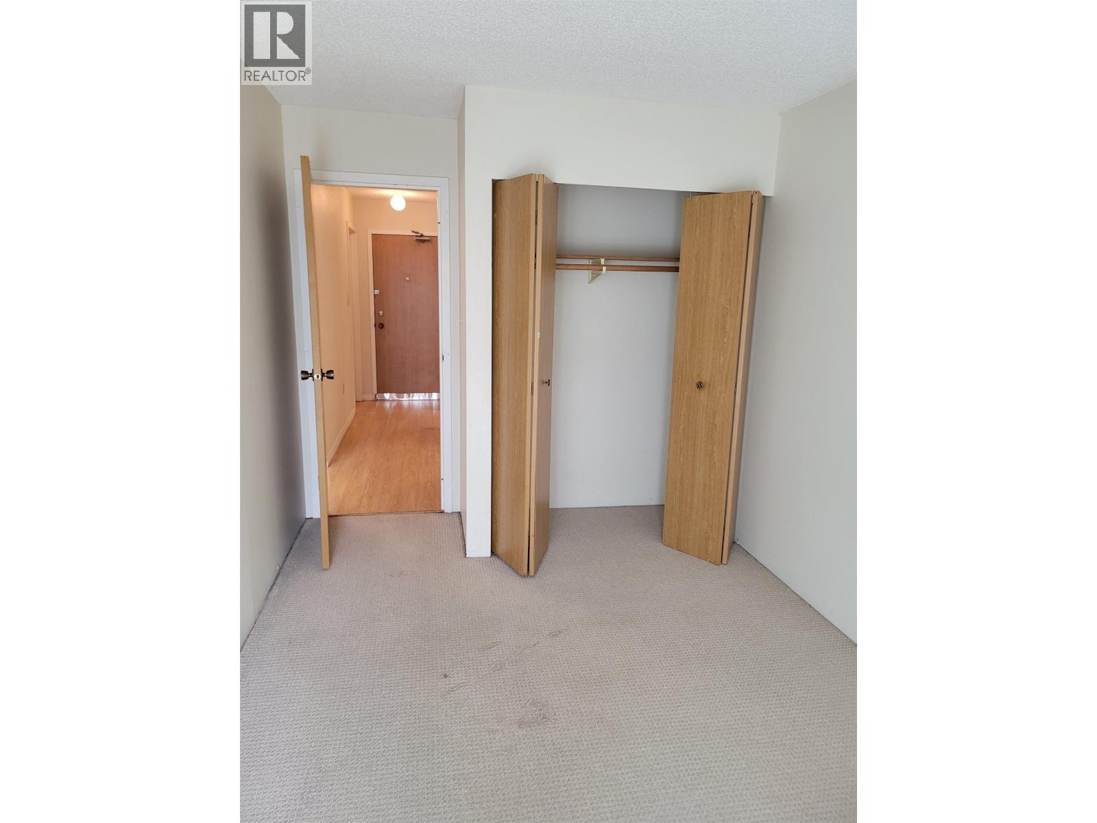 #218-8500 LANSDOWNE Road, Richmond