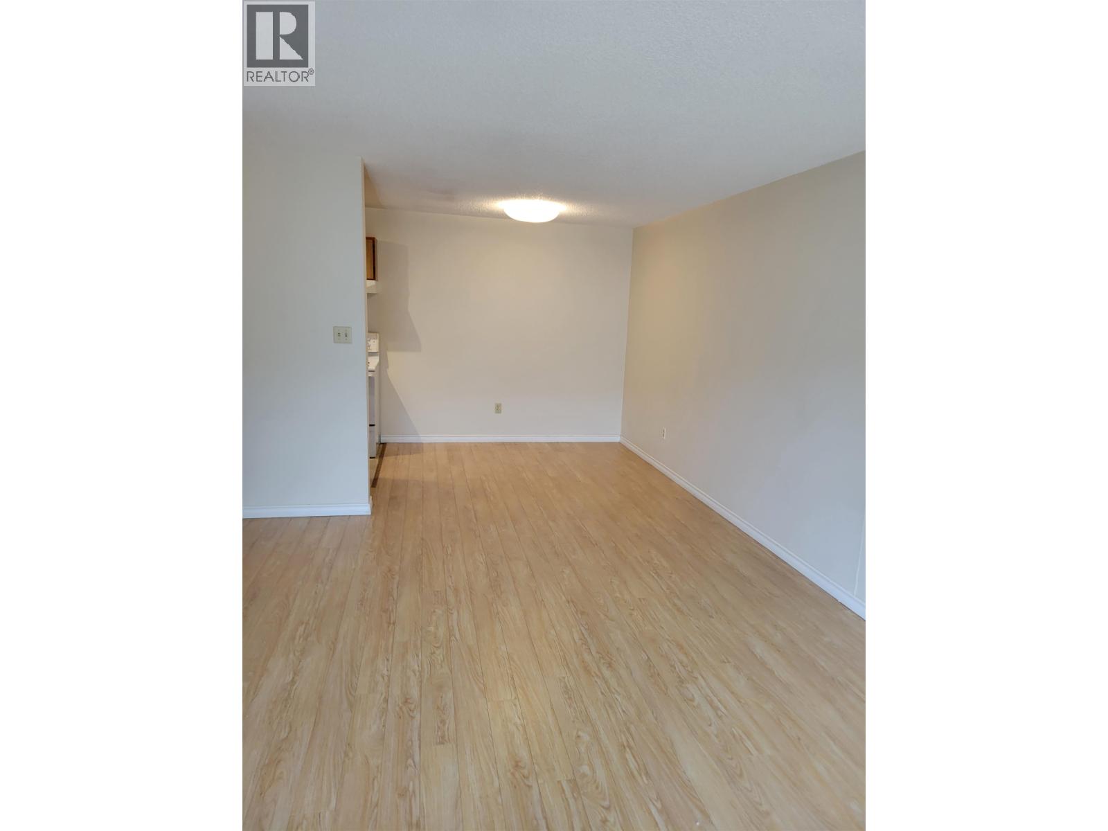 #218-8500 LANSDOWNE Road, Richmond