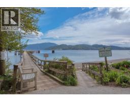 1849 North Road, Gibsons, BC V0N1V1 Photo 40