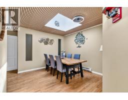1849 North Road, Gibsons, BC V0N1V1 Photo 6