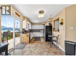 1849 North Road, Gibsons, BC V0N1V1 Photo 9
