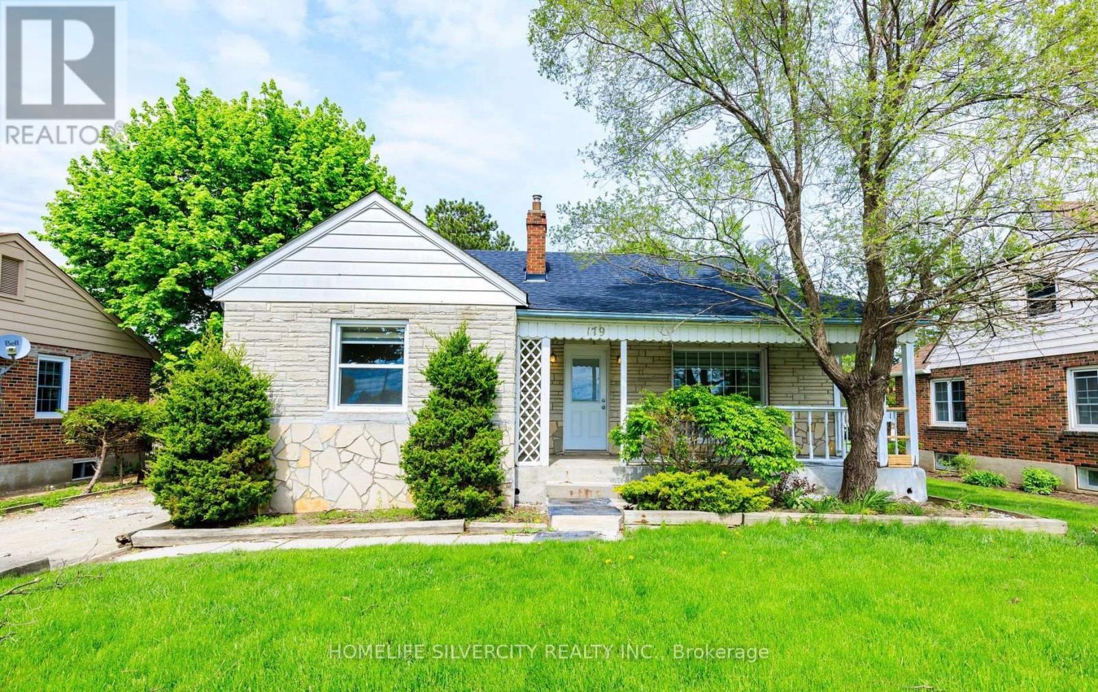 179 QUEEN STREET S - 1