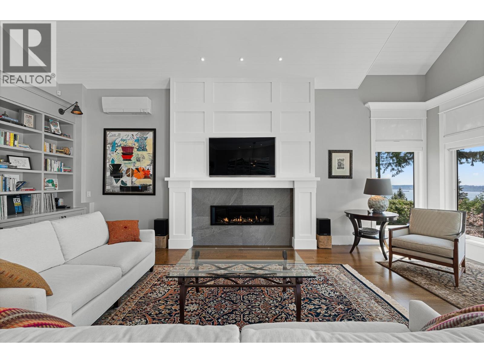 2 5402 WEST VISTA COURT, West Vancouver