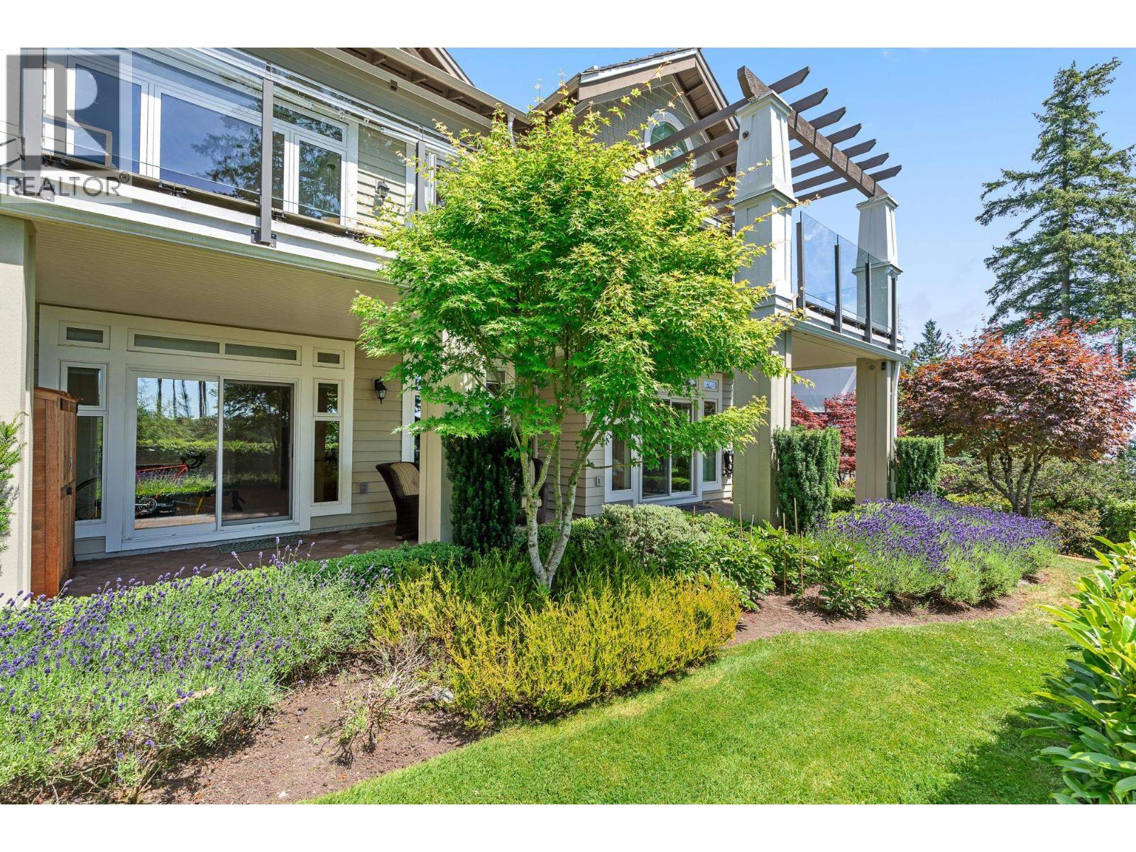 2 5402 WEST VISTA COURT, West Vancouver