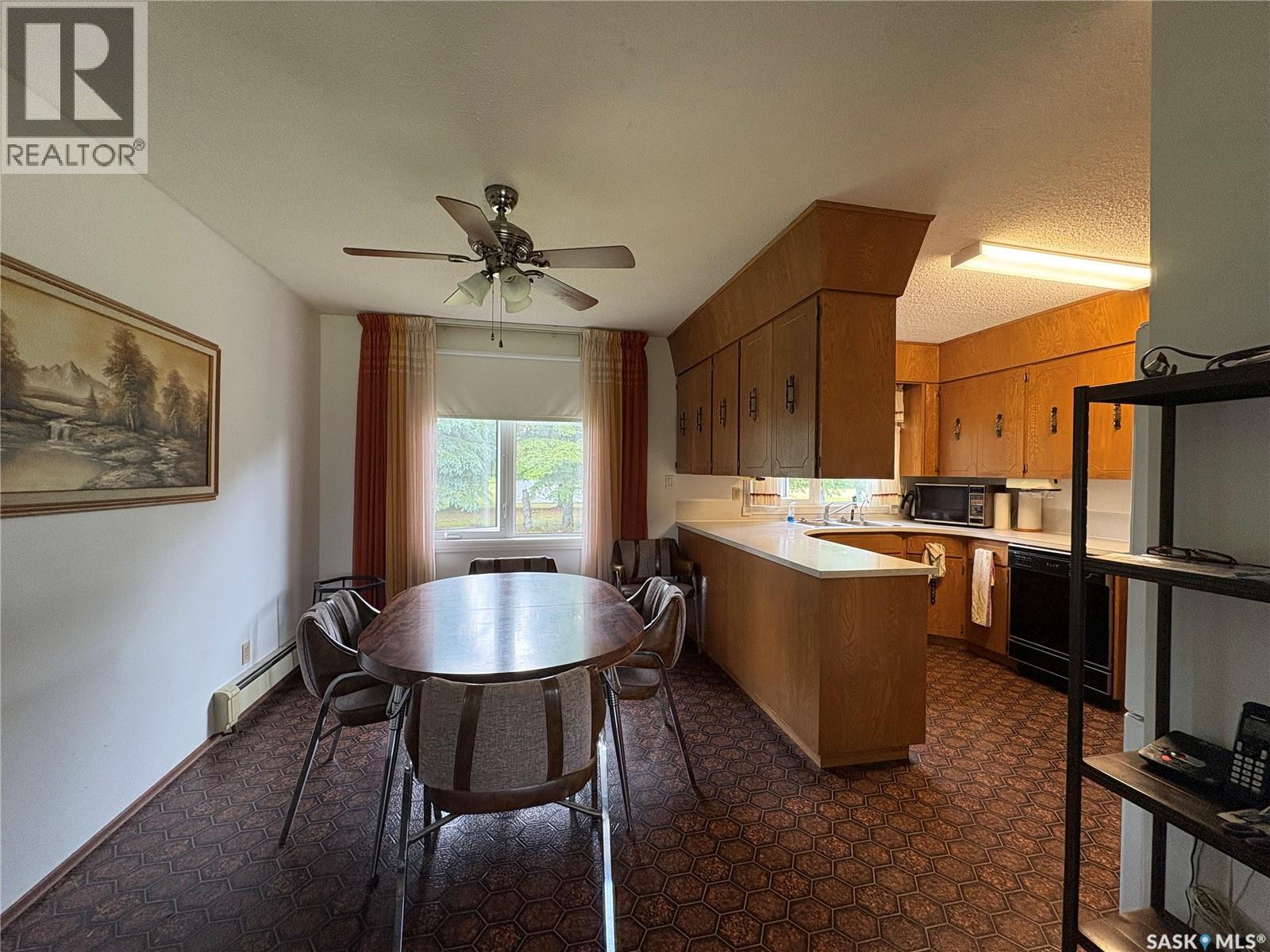 136 Frank AVENUE - 13