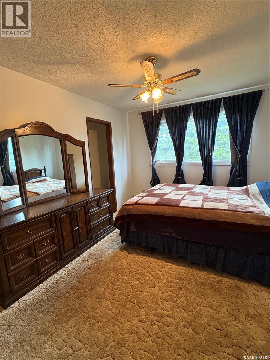 136 Frank AVENUE - 22
