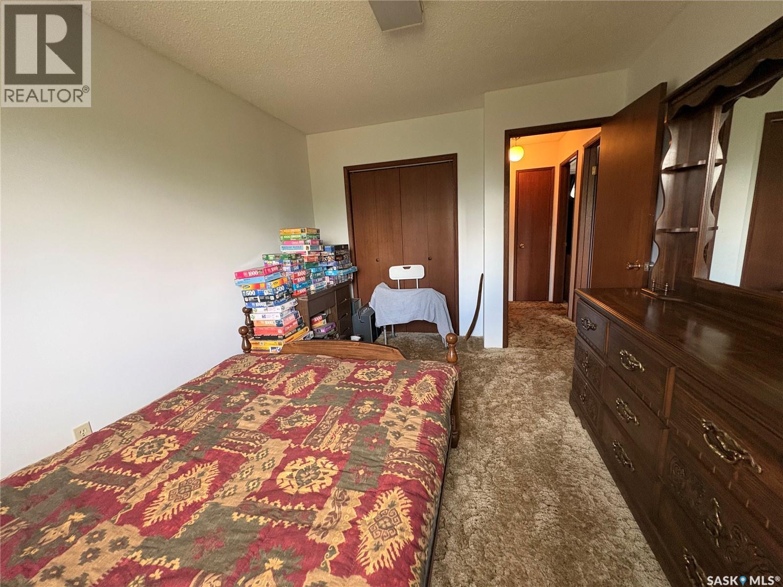 136 Frank AVENUE - 27