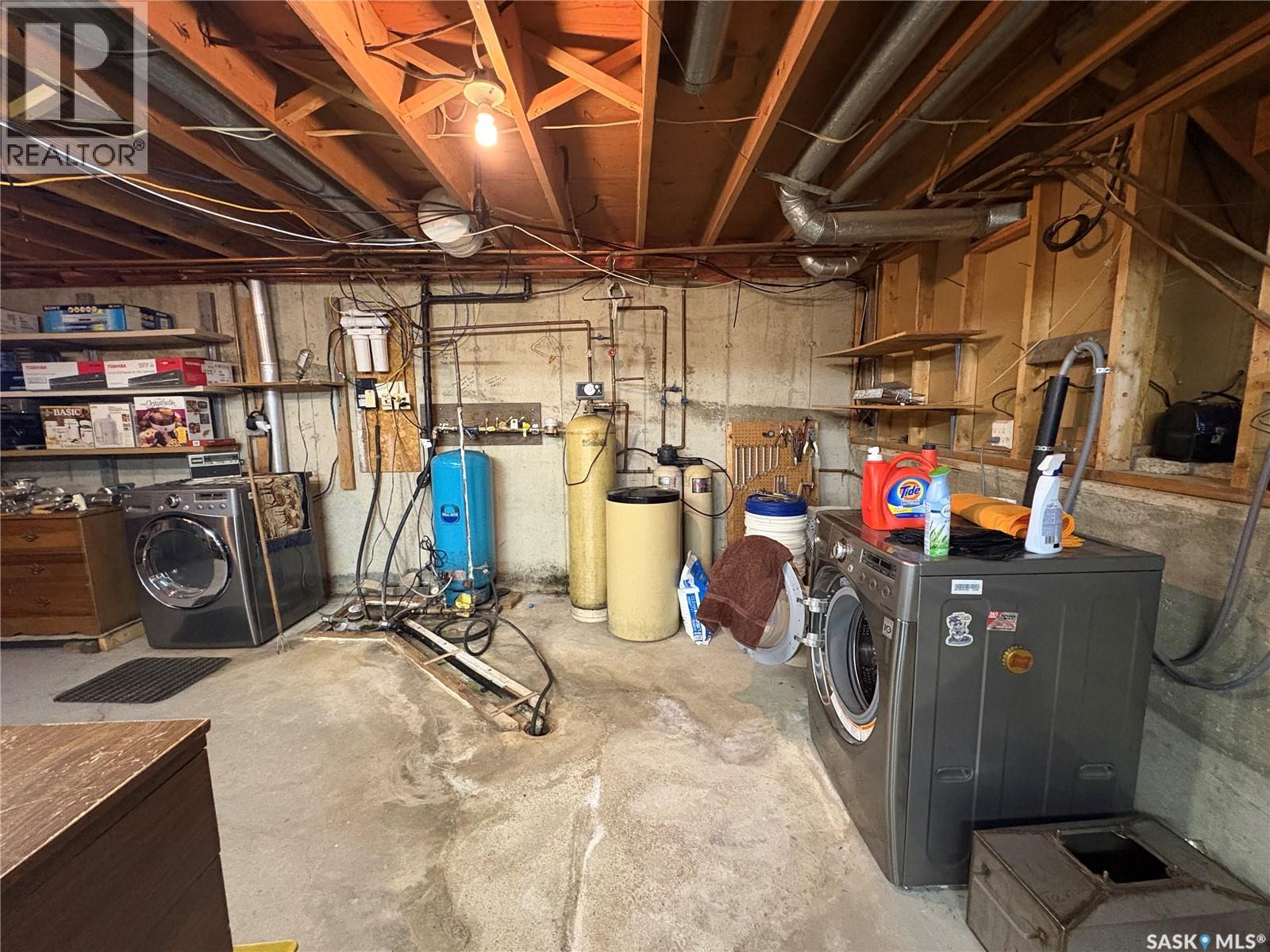 136 Frank AVENUE - 34