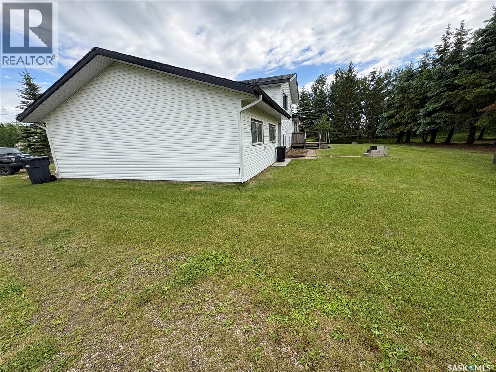 136 Frank AVENUE - 5