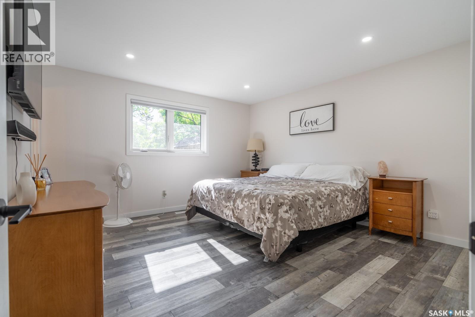 1262 James CRESCENT - 13