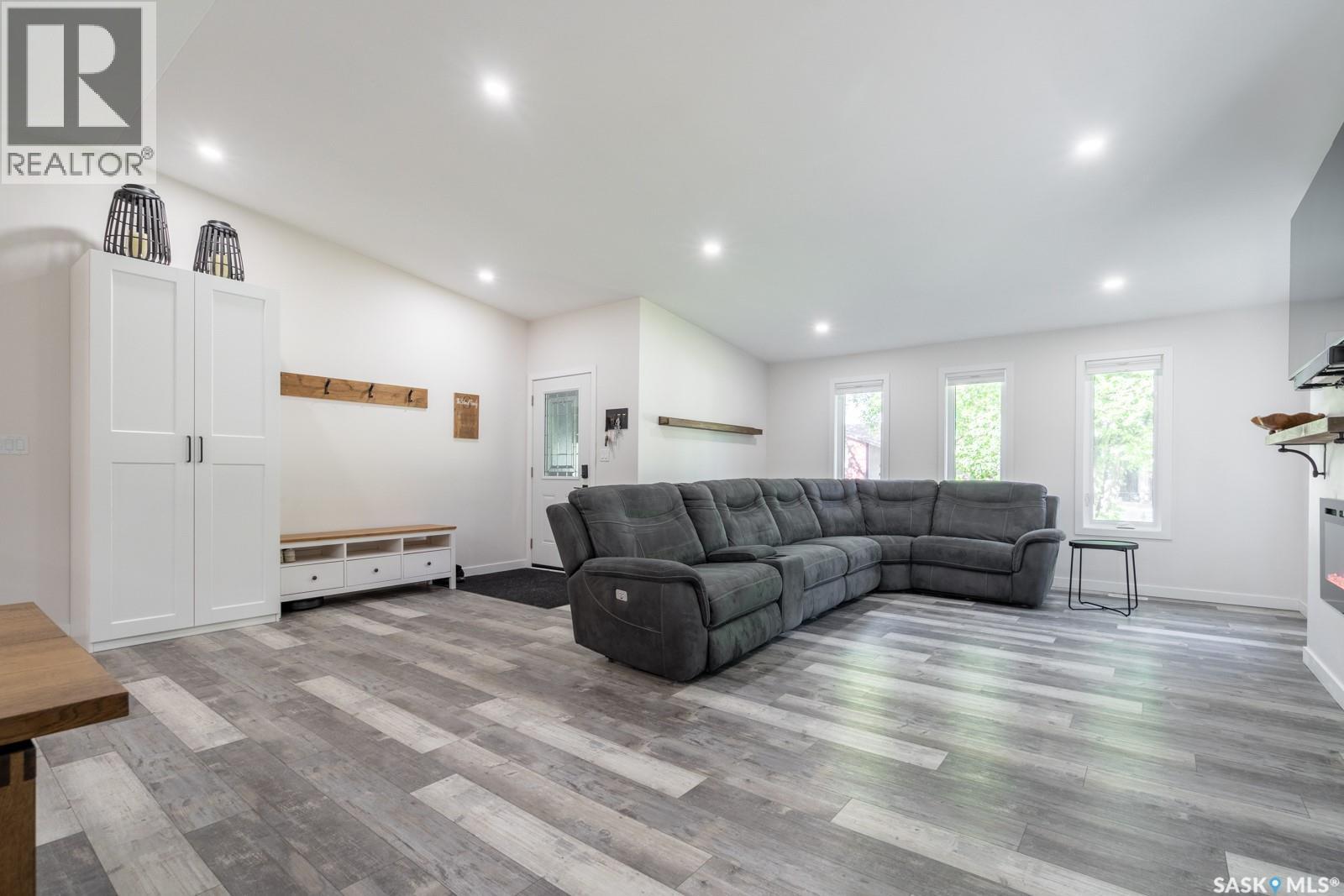 1262 James CRESCENT - 6