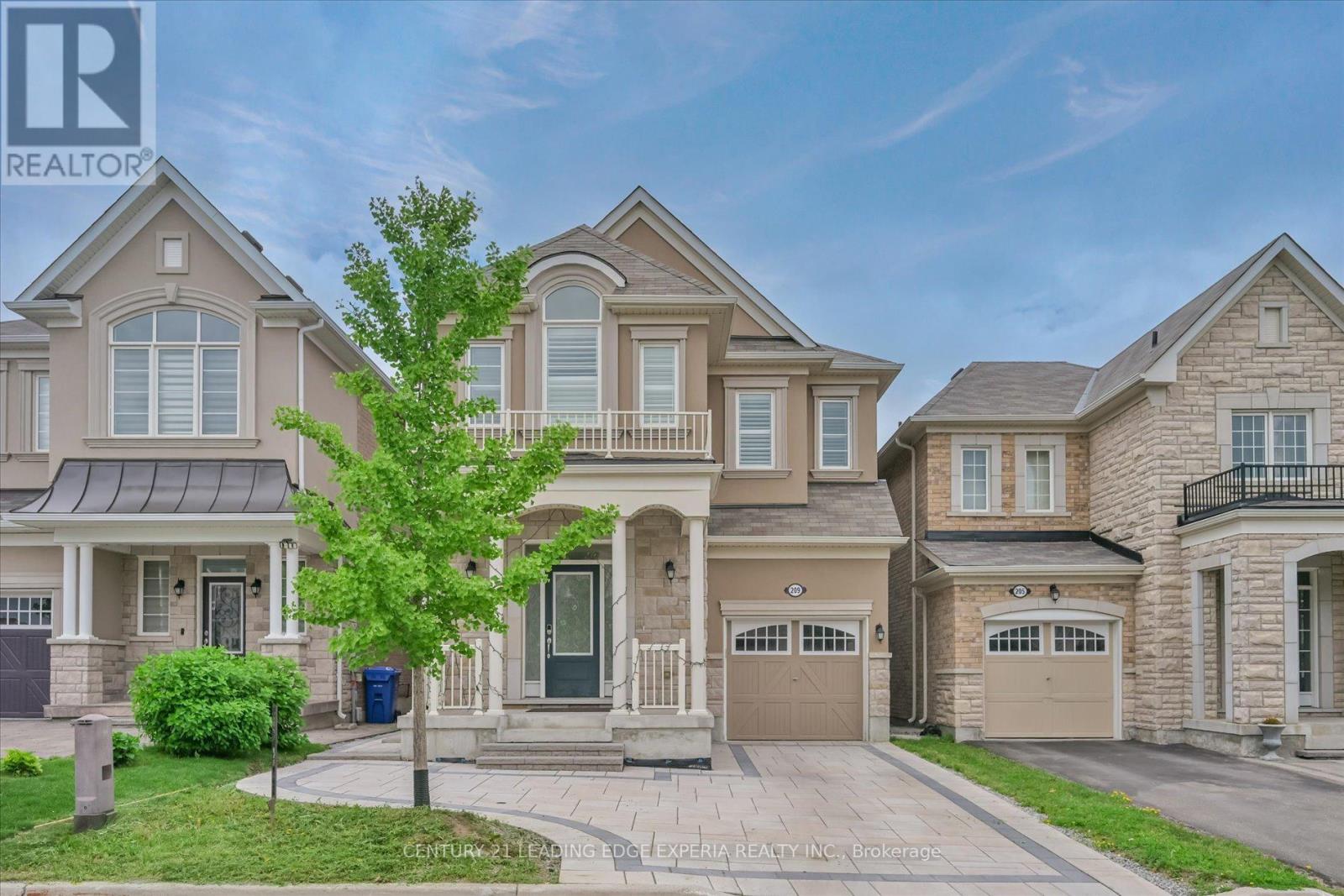 209 BABER CRESCENT - 2