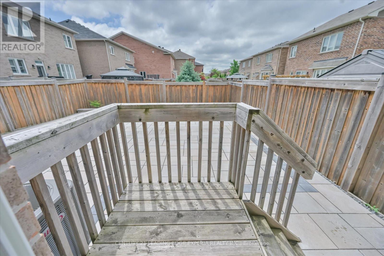 209 BABER CRESCENT - 30