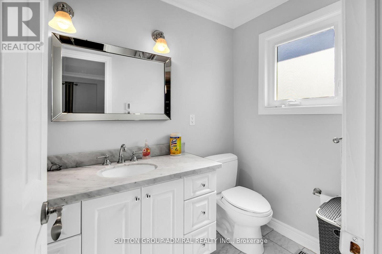 25 GRENADIER CRESCENT - 22