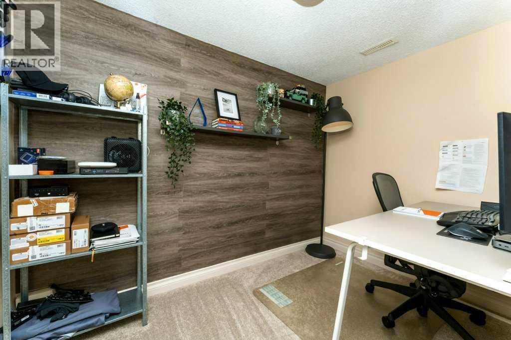 131 Westmount Hill - 35