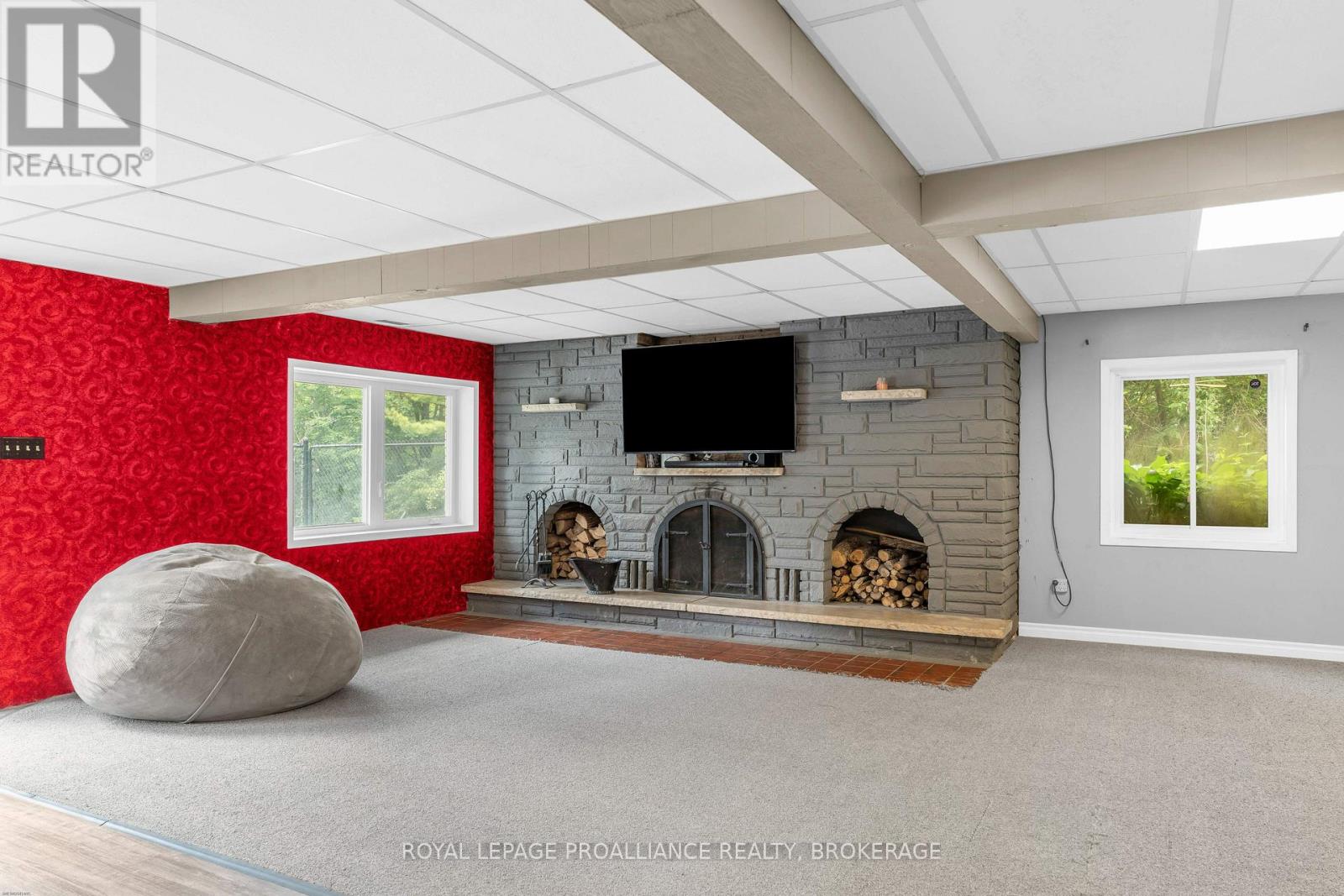 1901 SYDENHAM ROAD - 34