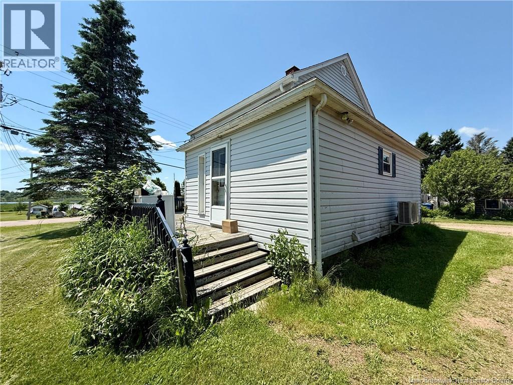 81 Lac Road - Image 5