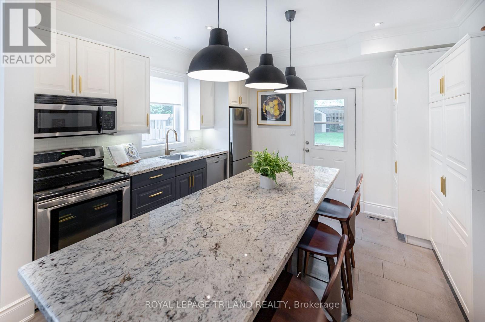 706 PRINCESS AVENUE - 13