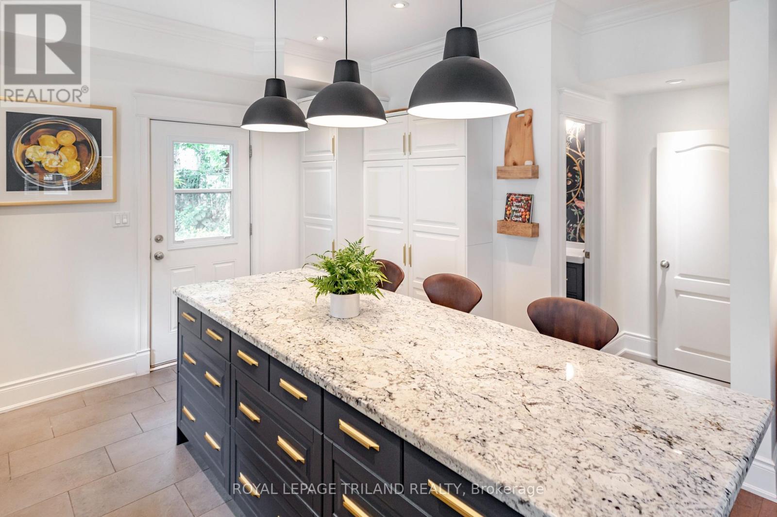 706 PRINCESS AVENUE - 15