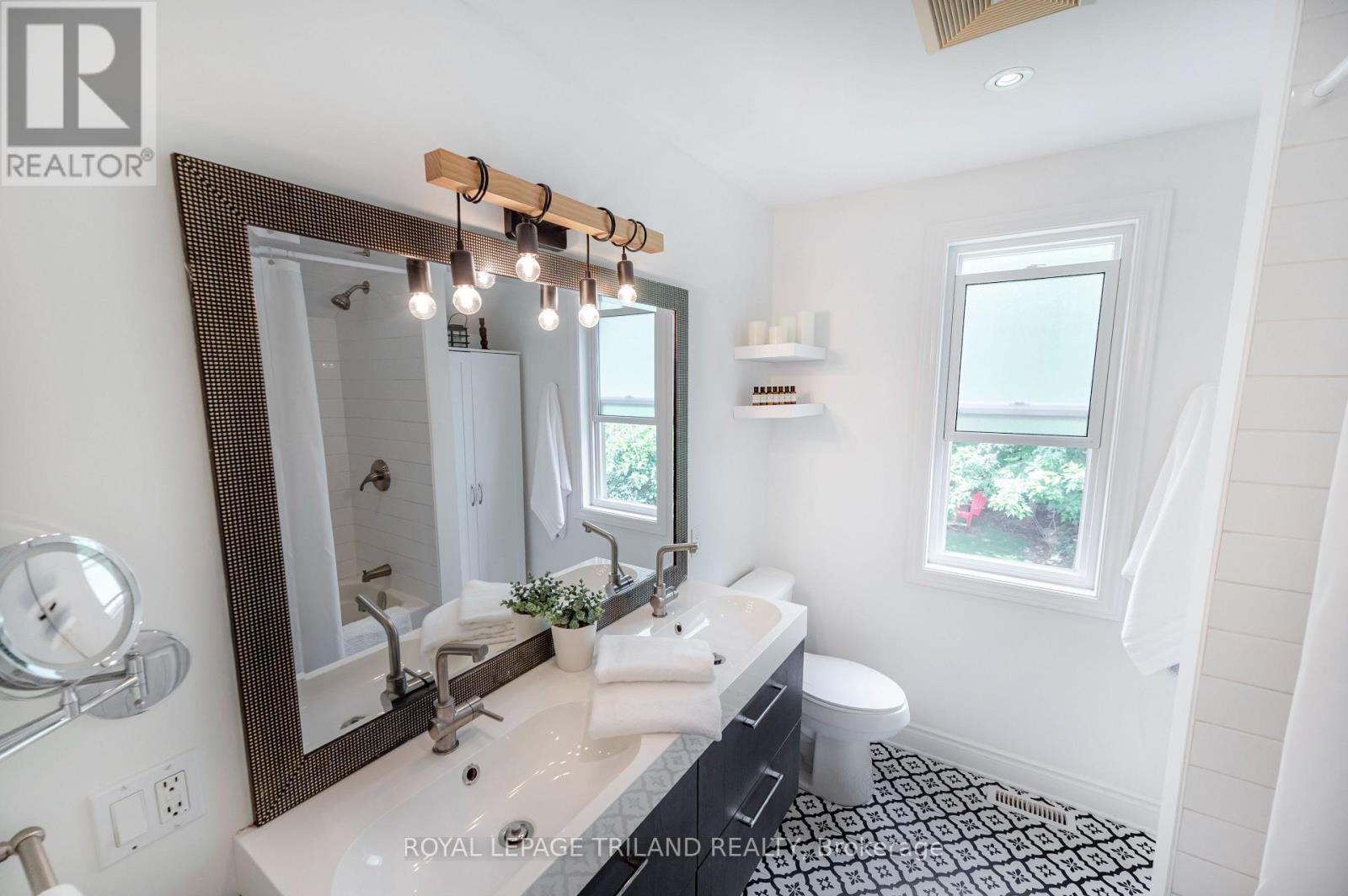 706 PRINCESS AVENUE - 18
