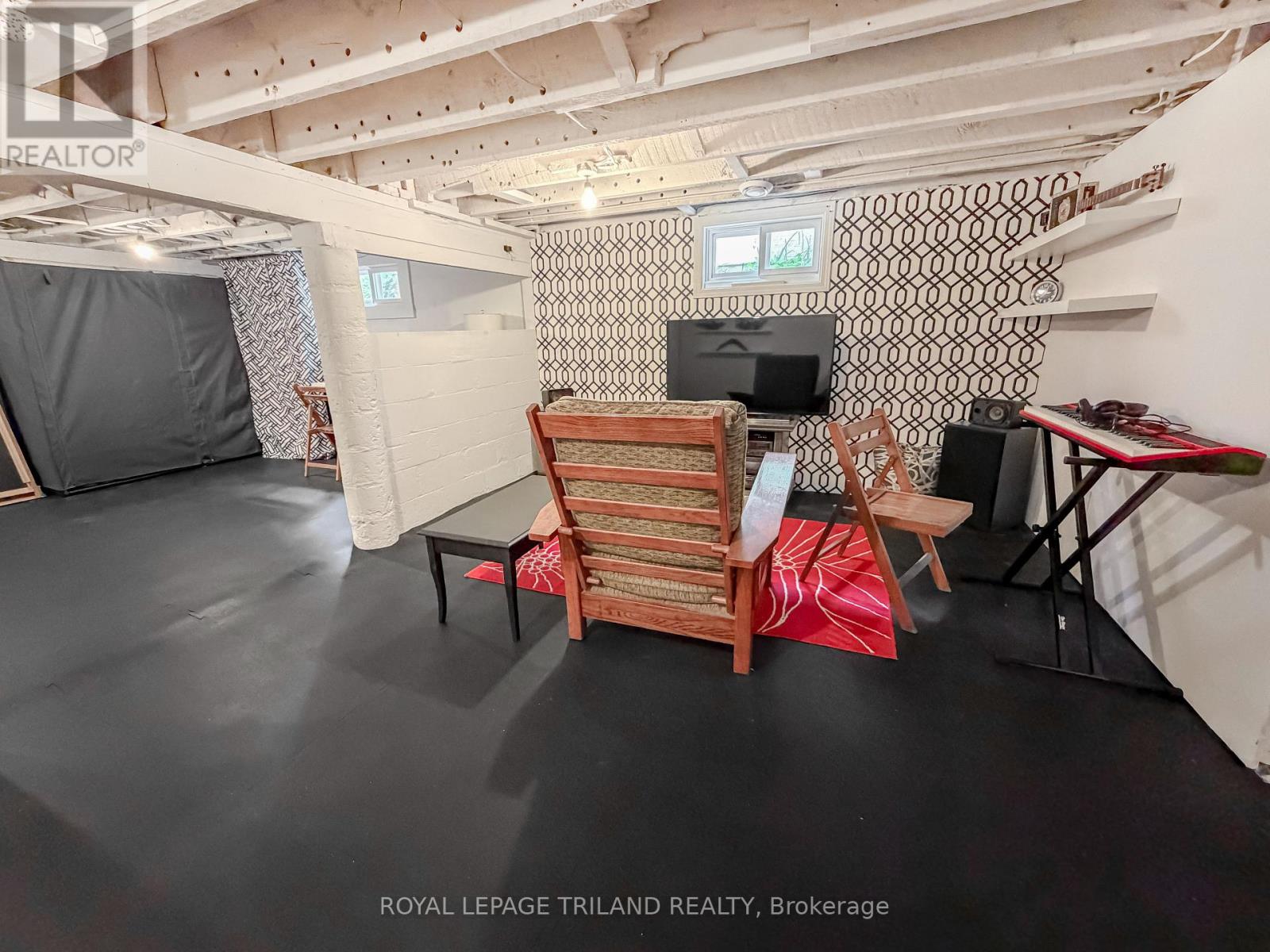 706 PRINCESS AVENUE - 24