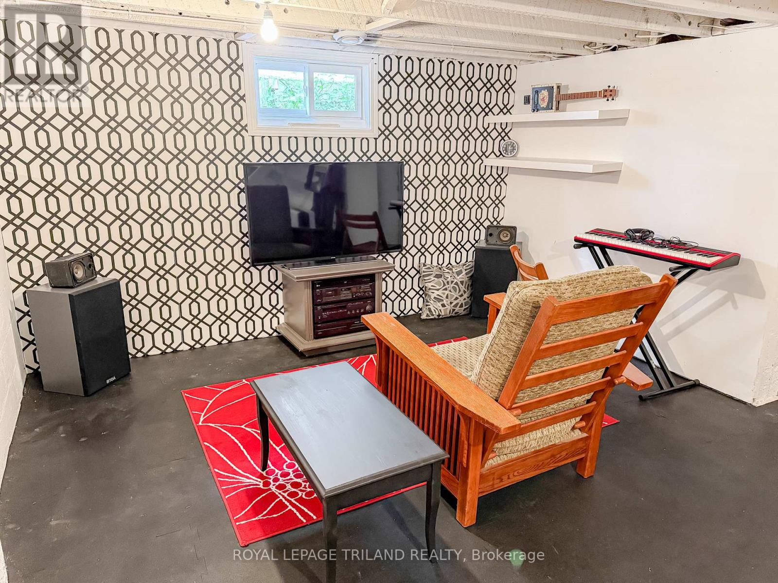 706 PRINCESS AVENUE - 25