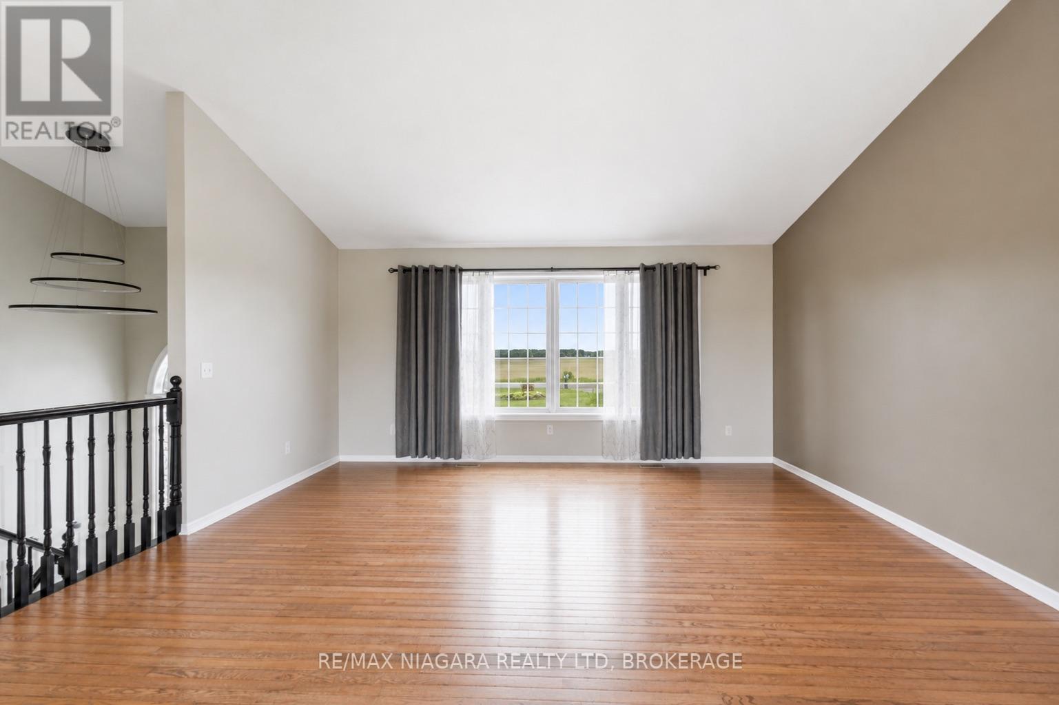 661 CARL ROAD - 10