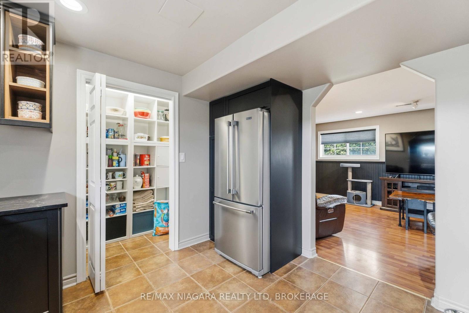 661 CARL ROAD - 25